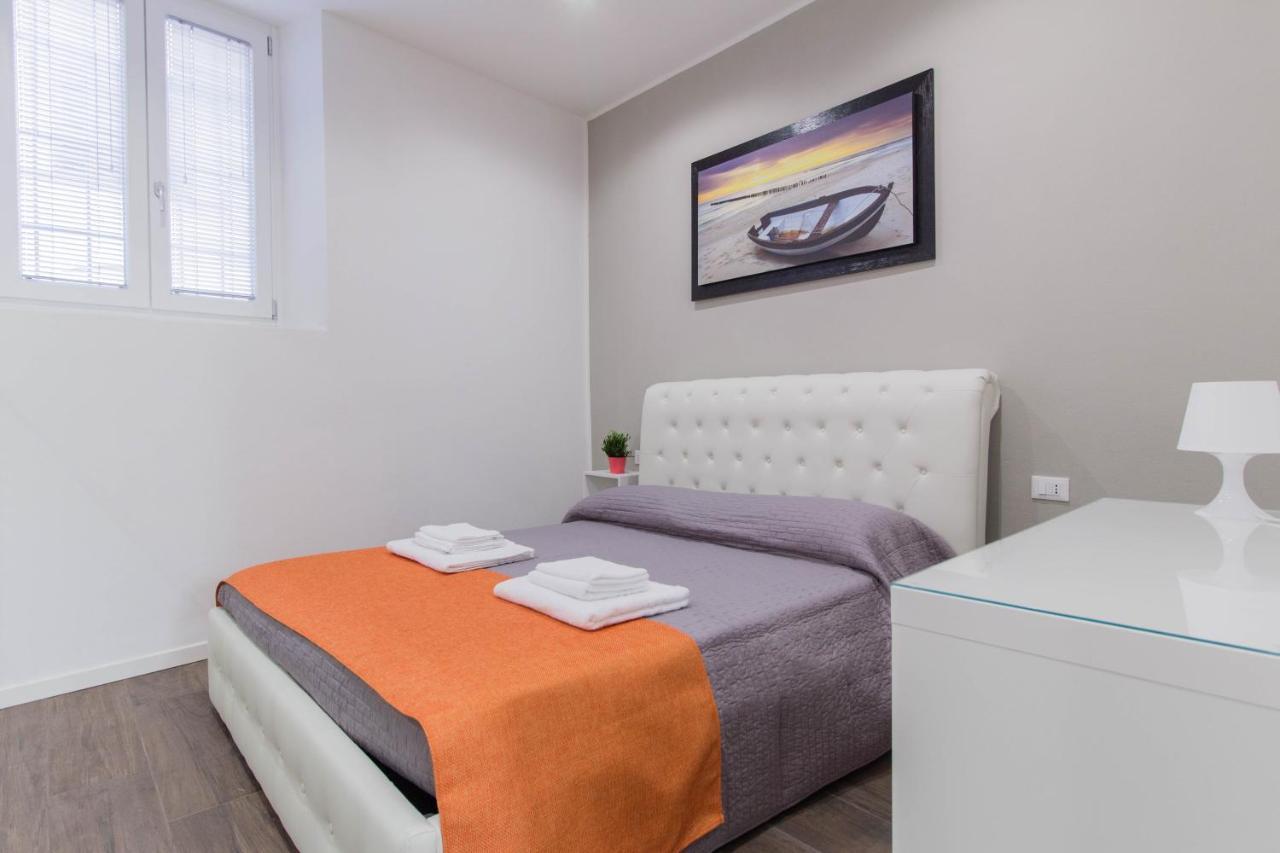 Malta Guest House Piacenza Bagian luar foto
